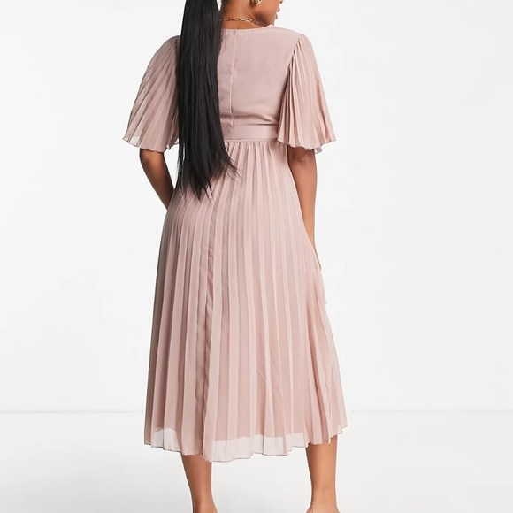 Never worn ASOS maternity wrap dress - Picture 4 of 8